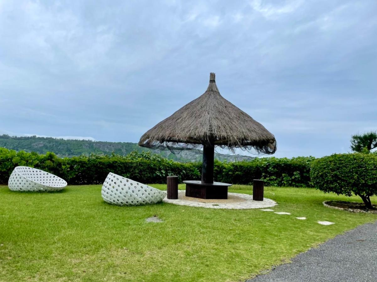 Pangoo Onna Japanese Style Hotel Exterior photo