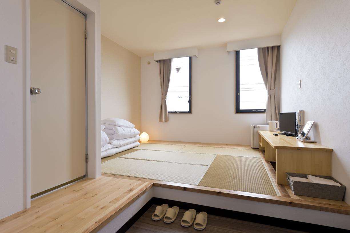 Pangoo Onna Japanese Style Hotel Exterior photo